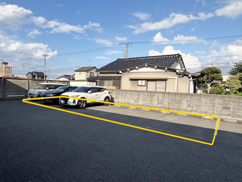 駐車場スペース（6台分）の画像